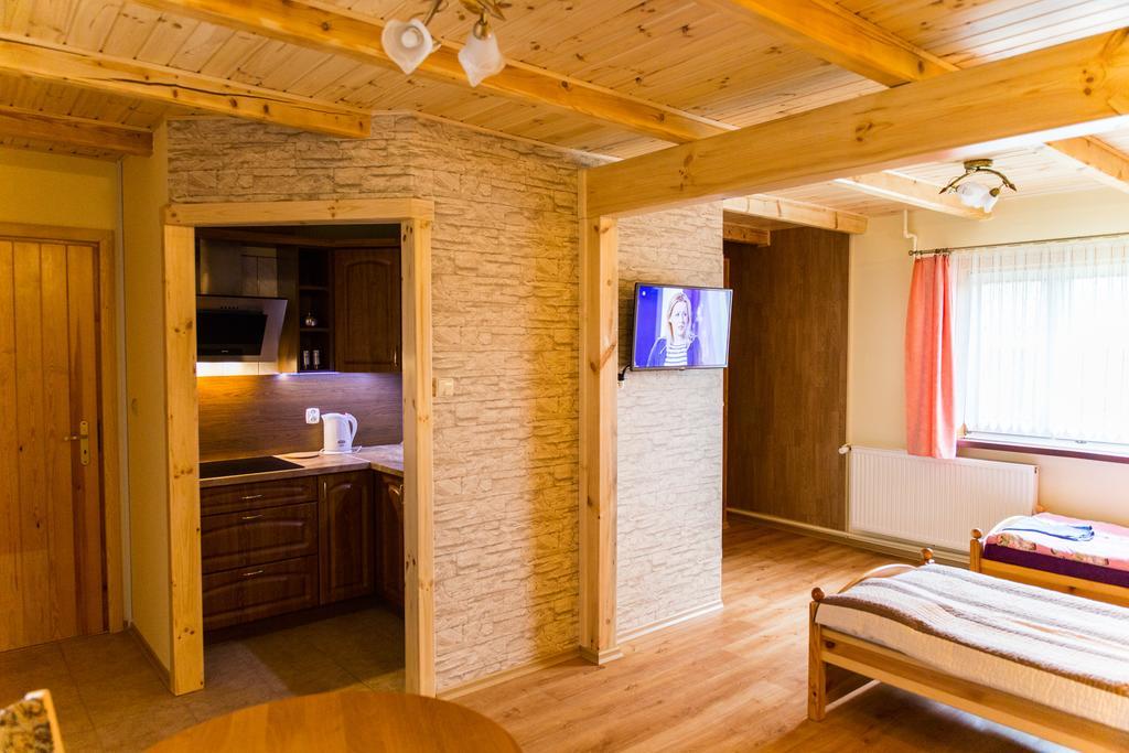 Domek Pod Klonem Agroturystyka Białowieża Habitación foto